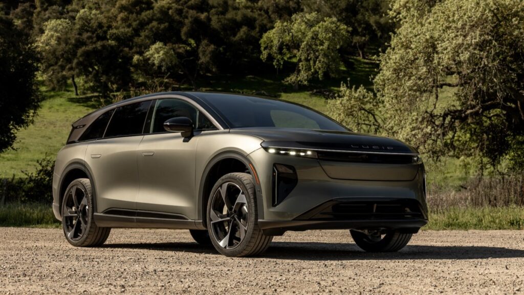 Lucid Motors’ EV output falls to lowest level in almost 2 years lucid gravity main